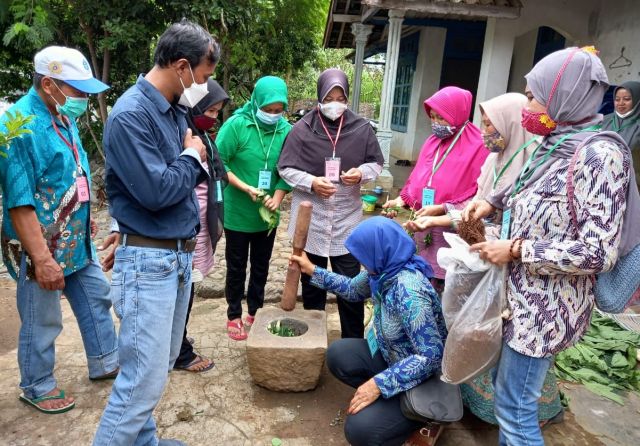 UJI KOMPETENSI PSKK 2021 SKEMA PEMBUATAN PESTISIDA ORGAIK DI TUK P4S TANI MAKMUR