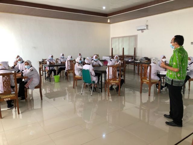 UJI KOMPETENSI PSKK 2021 SKEMA PENGOLAHAN ROTI DI TUK SMKN 1 WONOASRI